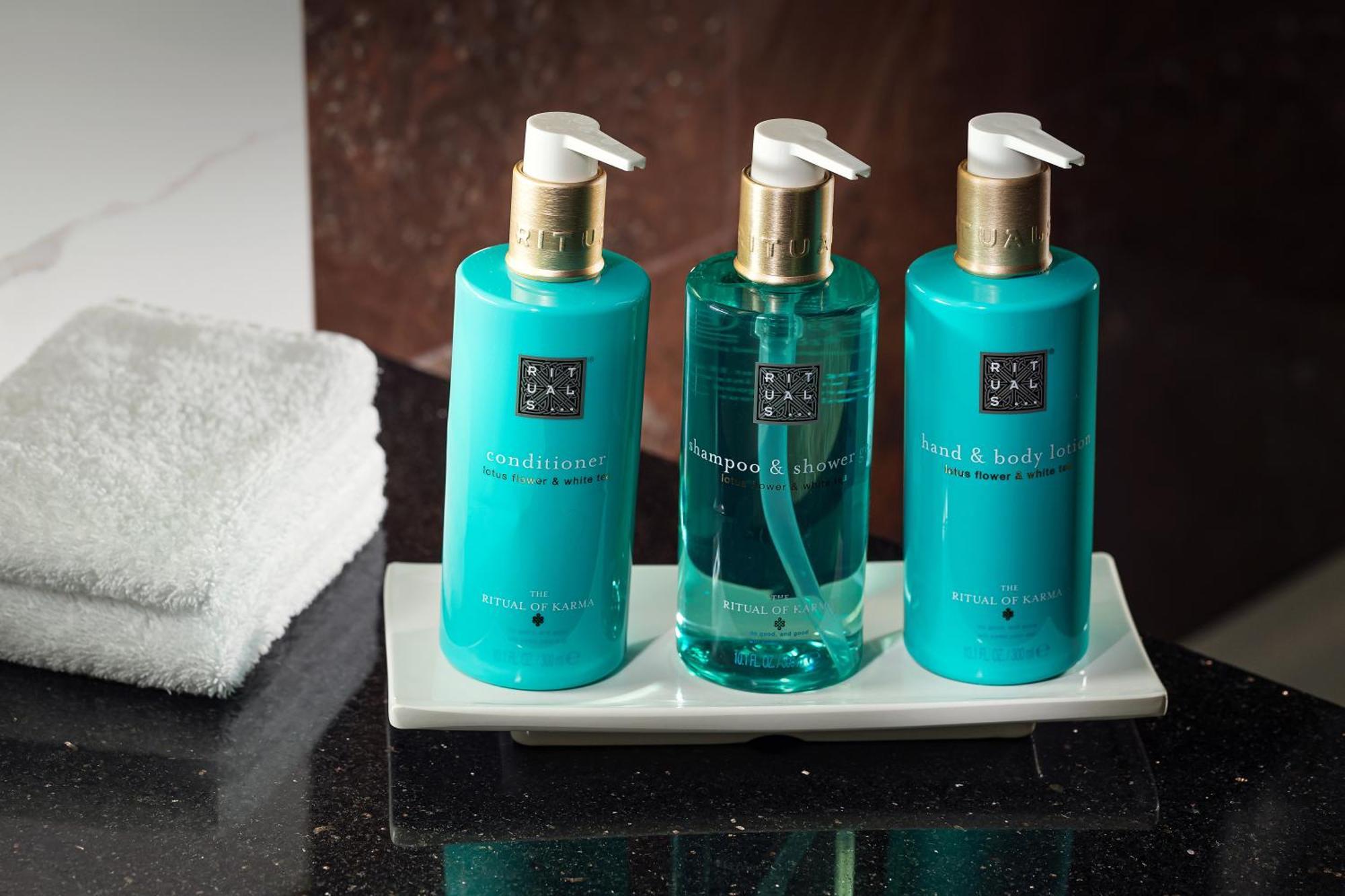 Cosmopolitan Hotel Prag Eksteriør billede Rituals products